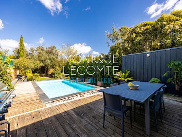 Maison avec piscine et terrasse