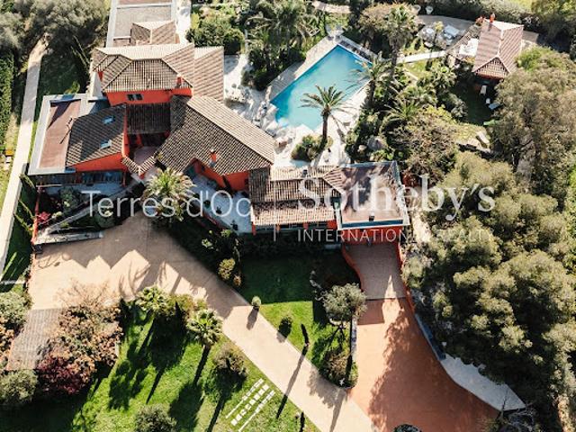 Maison avec piscine et terrasse