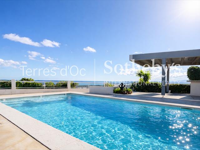 Maison avec piscine et terrasse