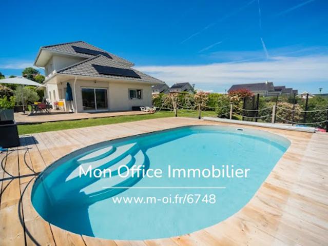 Maison avec piscine et terrasse