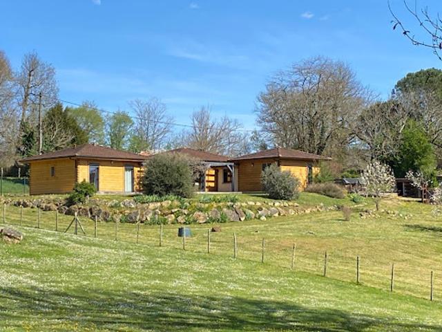 Maison avec piscine et terrasse