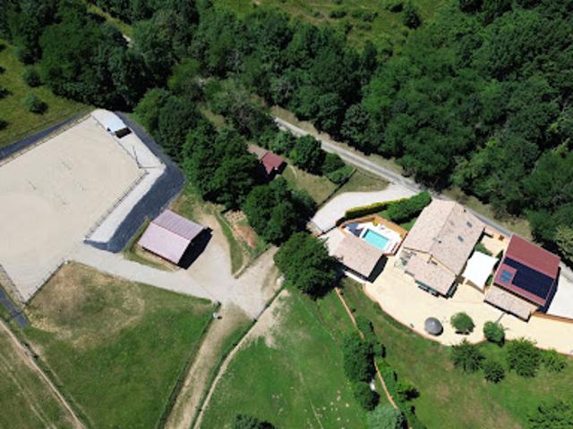 Maison avec piscine et terrasse