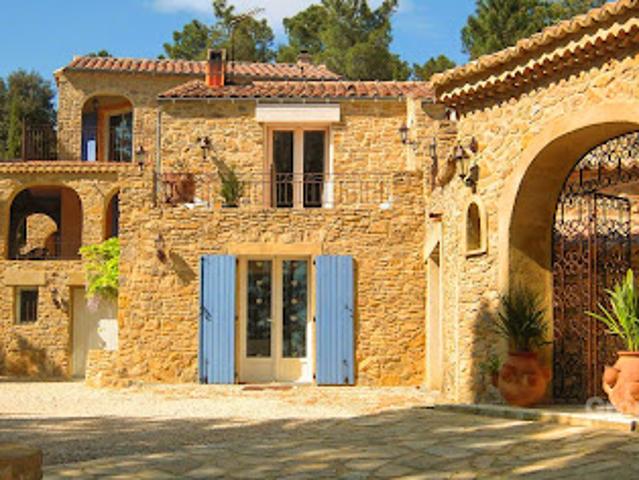 Maison avec piscine et terrasse