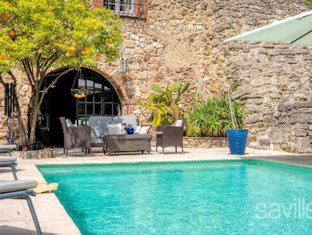 Maison avec piscine et terrasse