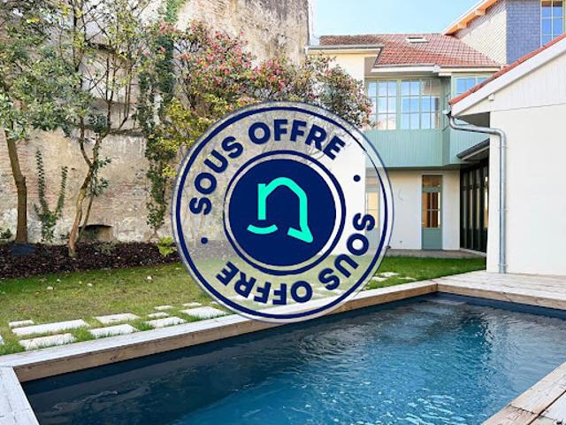 Maison avec piscine et terrasse