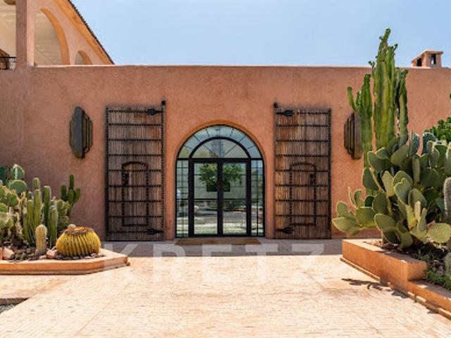 Maison avec piscine et terrasse