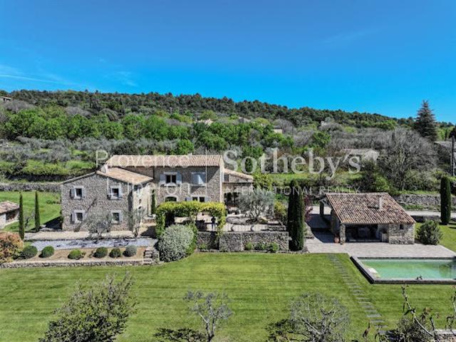 Maison avec piscine et terrasse