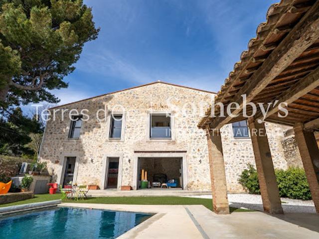 Maison avec piscine et terrasse