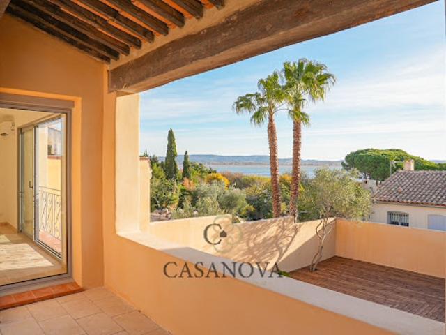 Maison avec piscine et terrasse