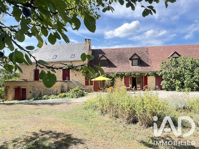 Maison avec piscine et terrasse