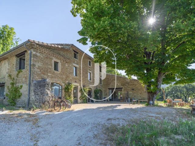 Maison avec piscine et terrasse