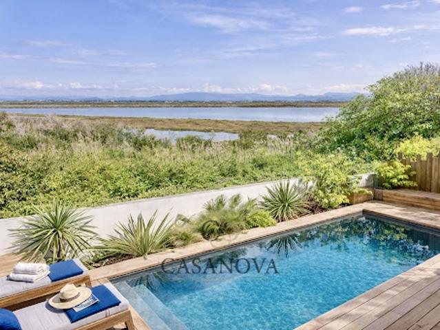 Maison avec piscine et terrasse
