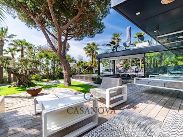 Maison avec piscine et terrasse