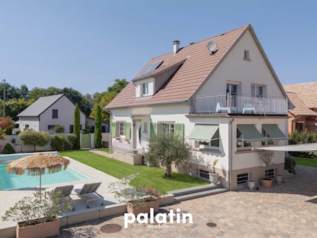 Maison avec piscine et terrasse