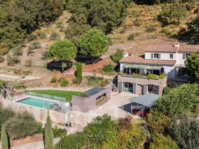Maison avec piscine et terrasse