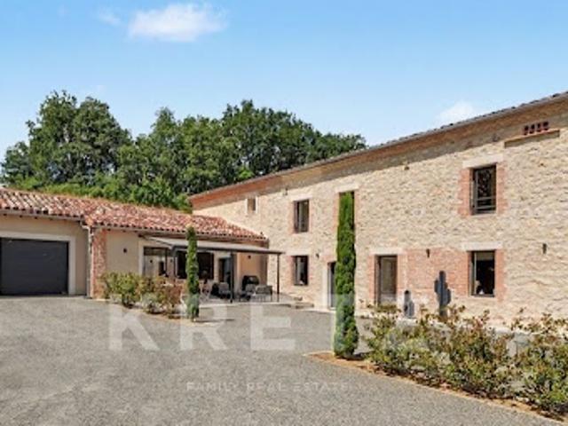 Maison avec piscine et terrasse