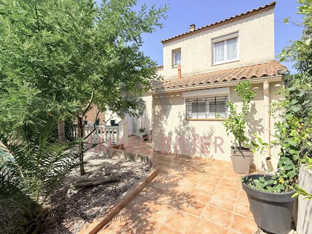 Maison avec piscine et terrasse