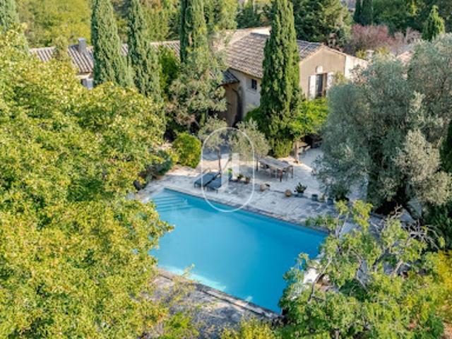 Maison avec piscine et terrasse