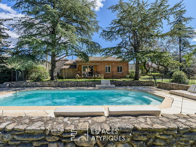 Maison avec piscine et terrasse