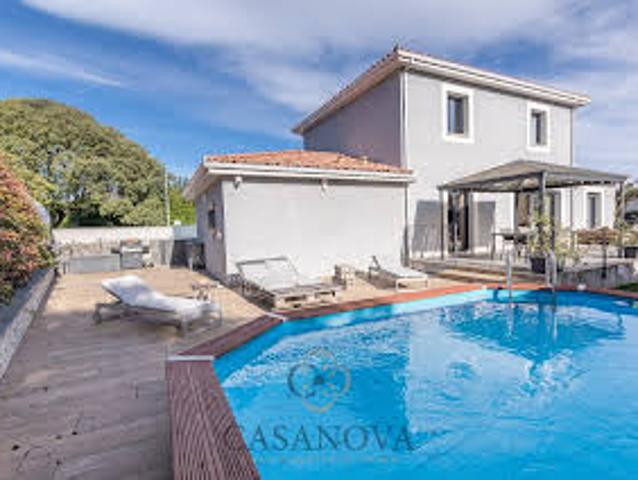 Maison avec Piscine et Terrasse