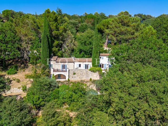 Maison avec piscine et terrasse