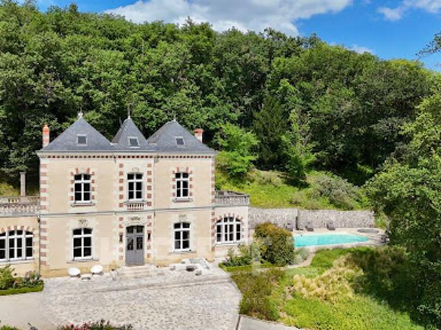 Maison avec piscine et terrasse