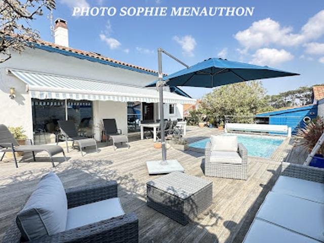 Maison avec piscine et terrasse