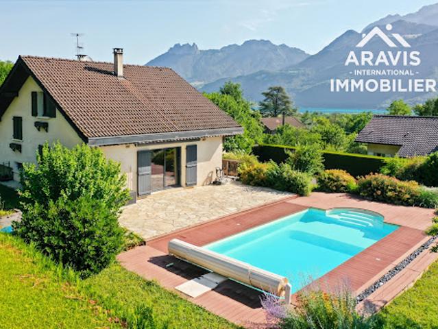 Maison avec piscine et terrasse