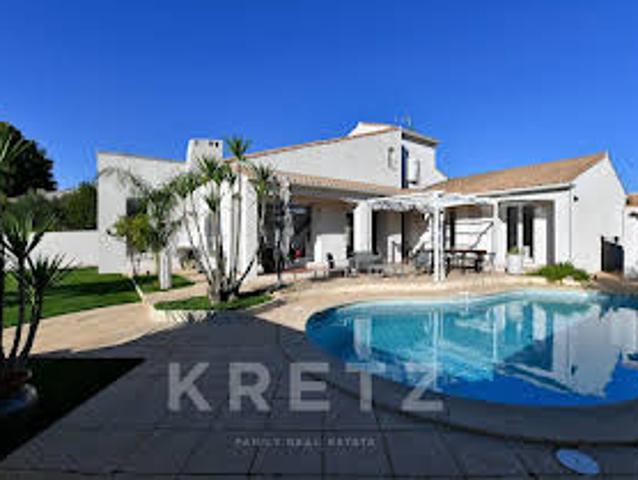 Maison avec Piscine et Terrasse