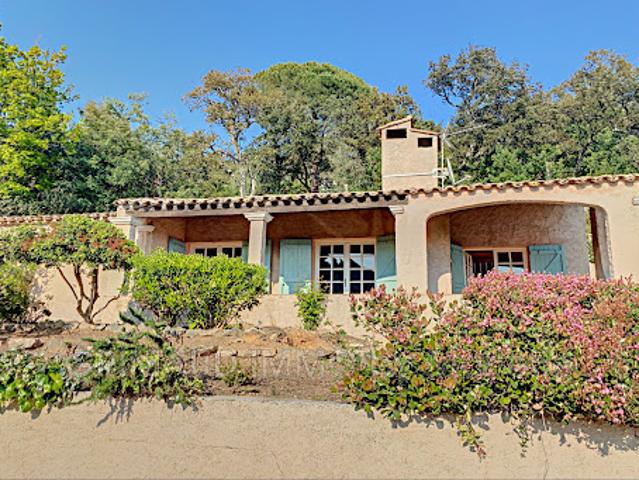 Maison avec piscine et terrasse