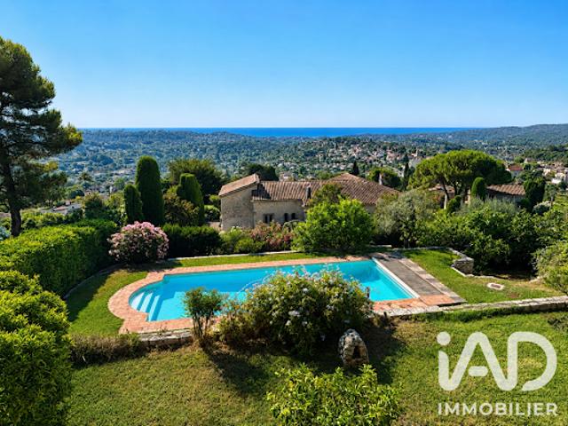 Maison avec piscine et terrasse