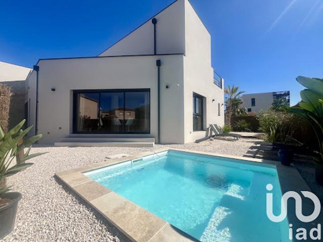 Maison avec piscine et terrasse
