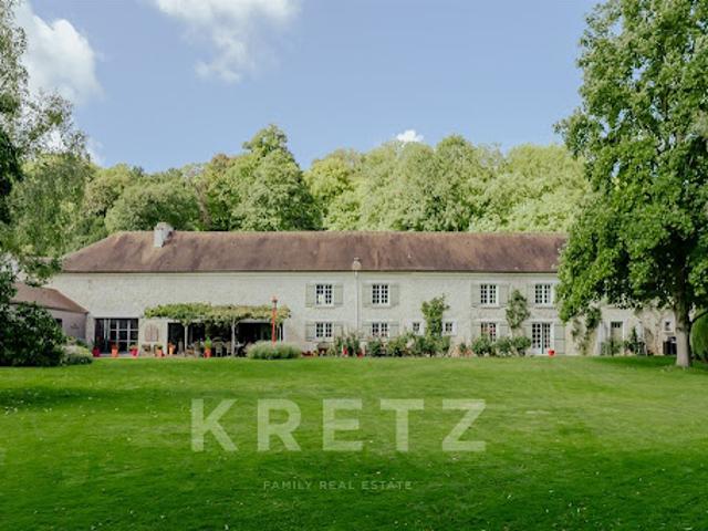 Maison avec piscine et terrasse