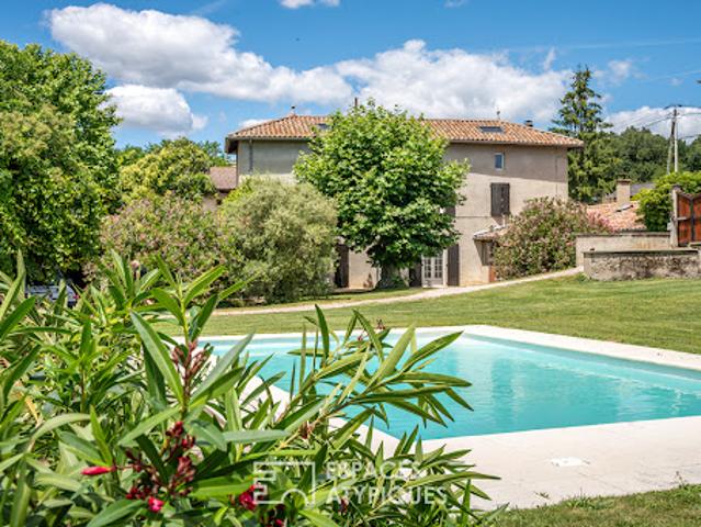 Maison avec piscine et terrasse