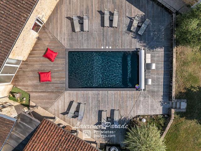 Maison avec piscine et terrasse