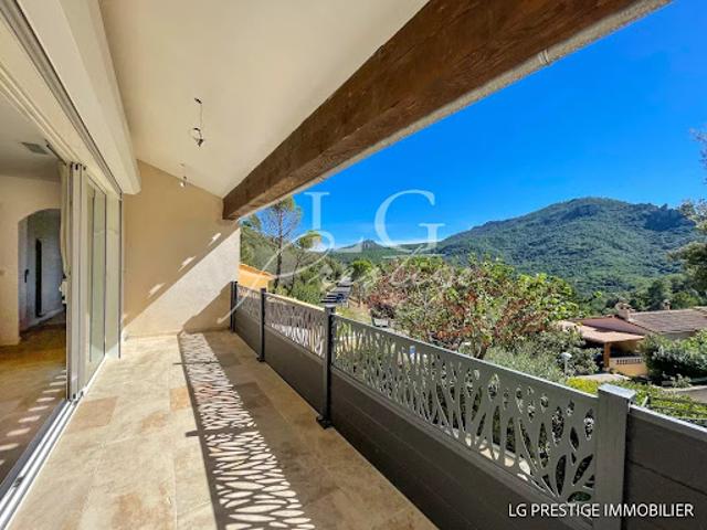Maison avec piscine et terrasse