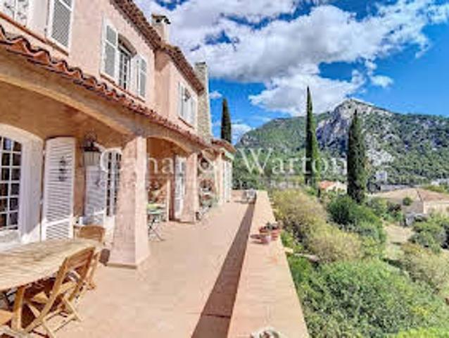 Maison avec Piscine et Terrasse