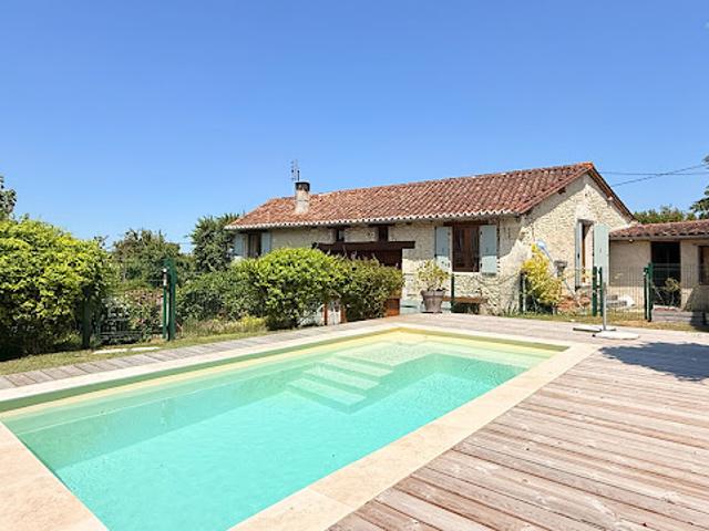 Maison avec piscine et terrasse