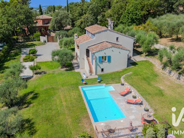 Maison avec piscine et terrasse