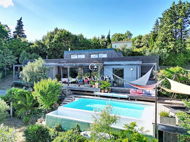 Maison avec piscine et terrasse