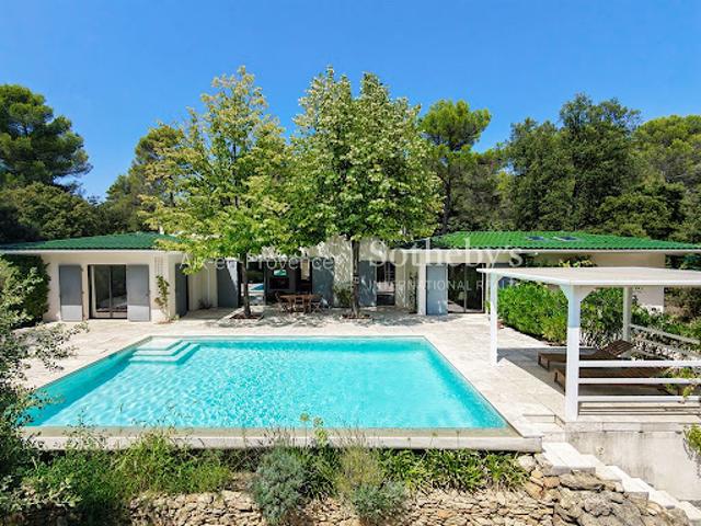 Maison avec piscine et terrasse