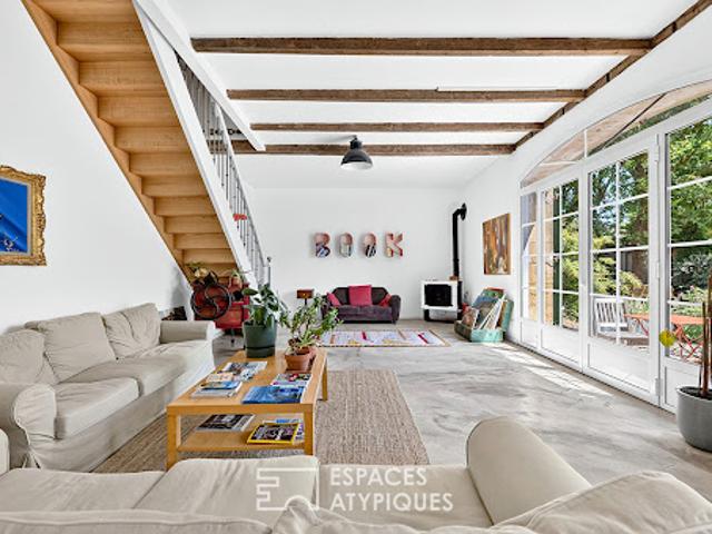Maison avec piscine et terrasse