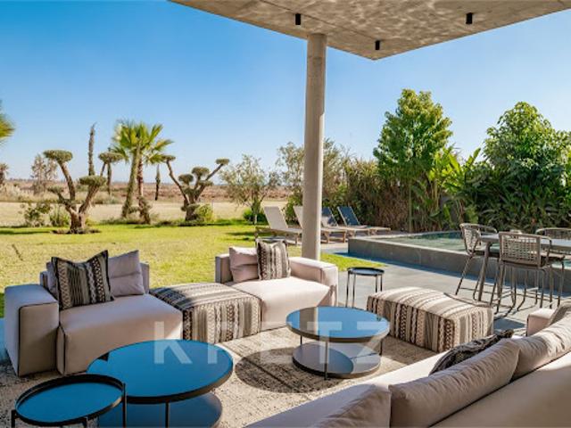 Maison avec piscine et terrasse