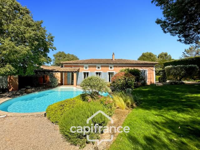 Maison avec piscine et terrasse
