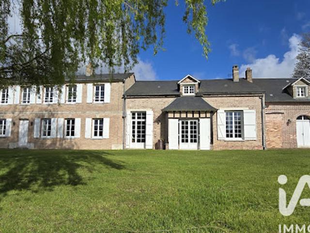 Maison avec piscine et terrasse