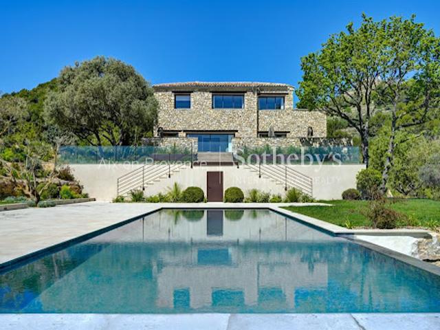 Maison avec piscine et terrasse