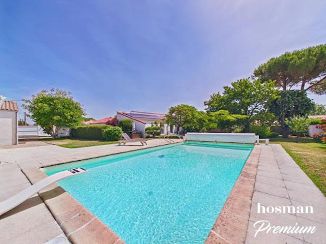 Maison avec piscine et terrasse