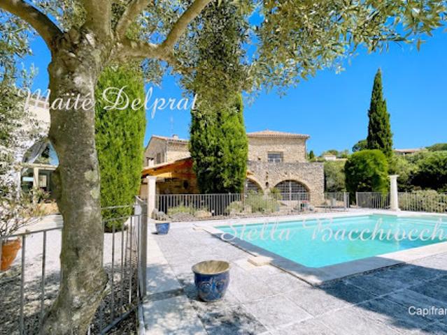 Maison avec piscine et terrasse