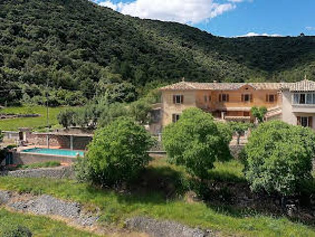 Maison avec Piscine et Terrasse