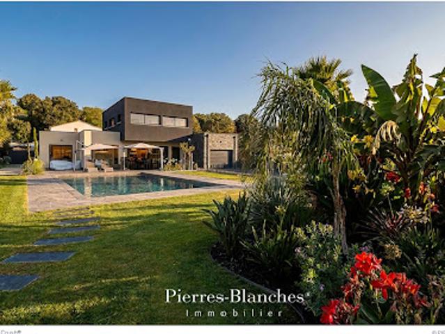 Maison avec piscine et terrasse